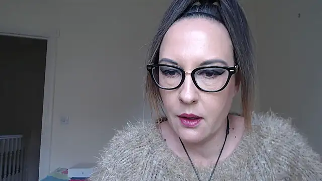Snapshot of PsychicDominatrix chatting on 24, 3, 2026 PsychicDominatrix online show from 24, 3, 2026