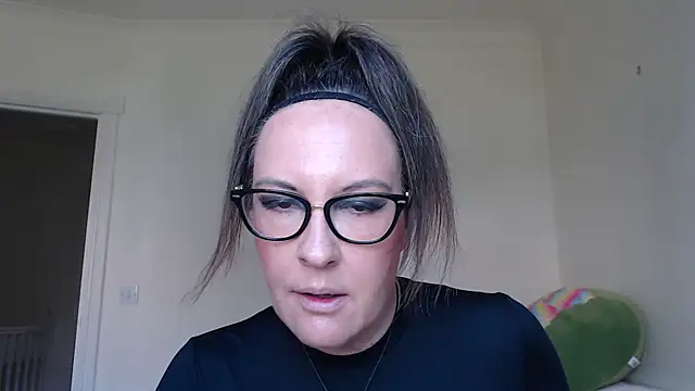 PsychicDominatrix online show from 24, 6, 2026