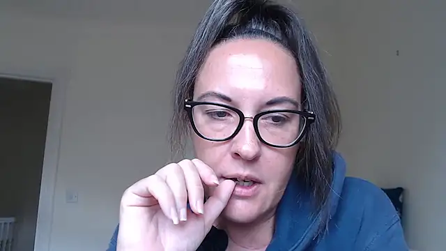 PsychicDominatrix online show from 26, 7, 2026