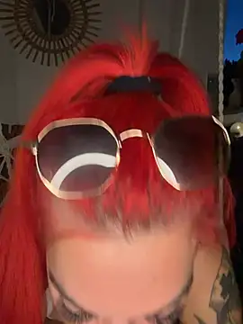 Snapshot of MrsRedFoxy chatting on 19, 6, 2026 MrsRedFoxy online show from 19, 6, 2026
