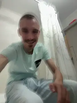 Snapshot of TheMaskShow chatting on 24, 4, 2026 TheMaskShow online show from 24, 4, 2026