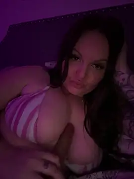 Snapshot of Elysiasecret chatting on 4, 4, 2026 Elysiasecret online show from 4, 4, 2026