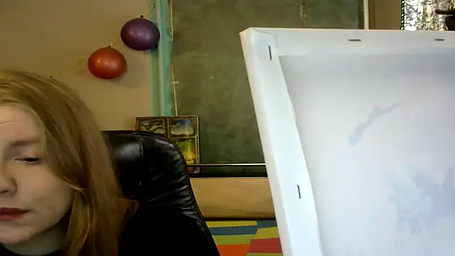 Snapshot of Space_Girls_699 chatting on 29, 4, 2026 Space Girls 699 online show from 29, 4, 2026