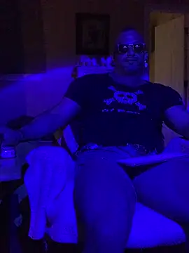 Snapshot of daddydonkey84 chatting on 2, 3, 2026 daddydonkey84 online show from 2, 3, 2026