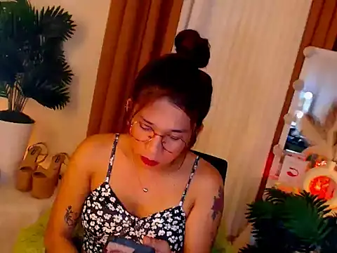 DianaRose69 online show from 8, 2, 2026