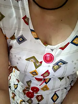 Hot Fiza0 online show from 14, 2, 2026