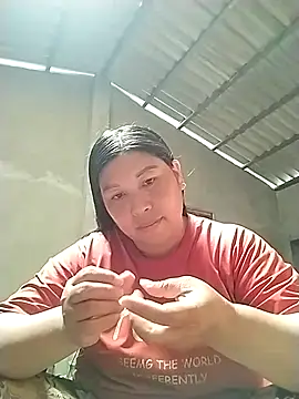 Snapshot of kussecka chatting on 6, 4, 2026 kussecka online show from 6, 4, 2026