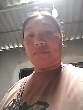 Snapshot of kussecka chatting on 21, 4, 2026 kussecka online show from 21, 4, 2026