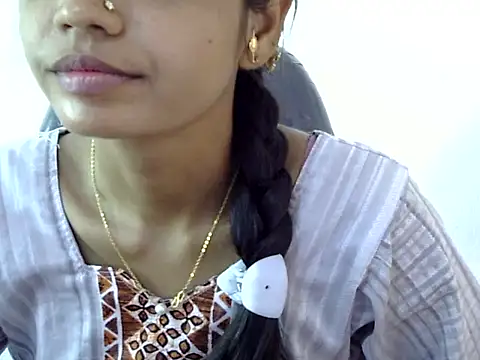Snapshot of Kulsum_S chatting on 8, 3, 2026 Kulsum S online show from 8, 3, 2026