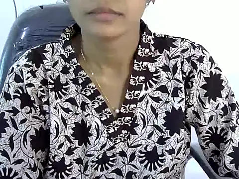 Snapshot of Kulsum_S chatting on 12, 3, 2026 Kulsum S online show from 12, 3, 2026