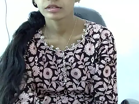 Snapshot of Kulsum_S chatting on 13, 3, 2026 Kulsum S online show from 13, 3, 2026
