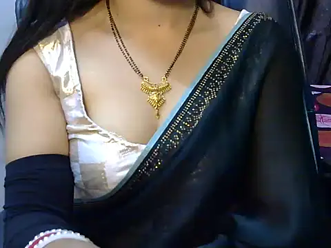 Snapshot of oo_yes_bhabhi chatting on 25, 4, 2026 oo yes bhabhi online show from 25, 4, 2026
