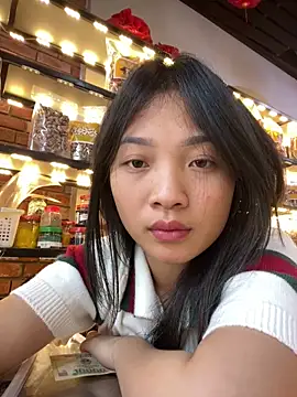 Snapshot of Lyn-be99 chatting on 27, 3, 2026 Lyn-be99 online show from 27, 3, 2026