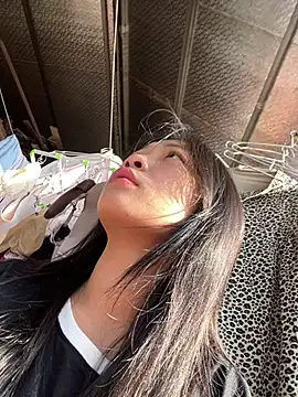 Snapshot of Lyn-be99 chatting on 30, 3, 2026 Lyn-be99 online show from 30, 3, 2026