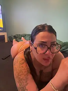 Snapshot of Melissa-suisse chatting on 28, 3, 2026 Melissa-suisse online show from 28, 3, 2026