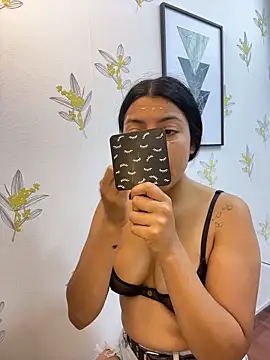 Snapshot of Laia_white chatting on 18, 3, 2026 Laia white online show from 18, 3, 2026