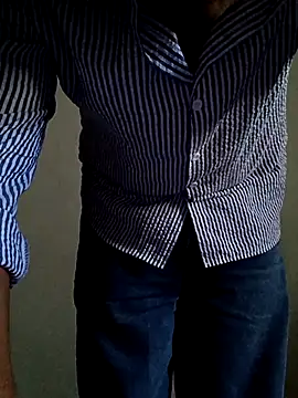 Snapshot of Ryzca chatting on 15, 4, 2026 Ryzca online show from 15, 4, 2026