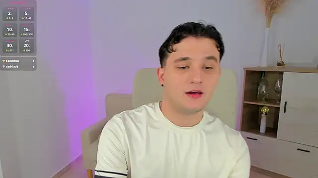 Snapshot of Massimo_Fiore chatting on 9, 2, 2026 Massimo Fiore online show from 9, 2, 2026