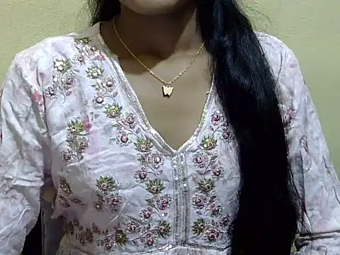 Snapshot of Khushi_v chatting on 14, 2, 2026 Khushi v online show from 14, 2, 2026