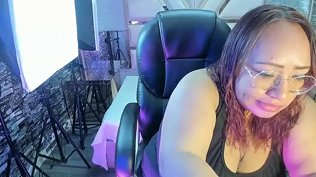 Snapshot of Shara_Oz chatting on 25, 2, 2026 Shara Oz online show from 25, 2, 2026