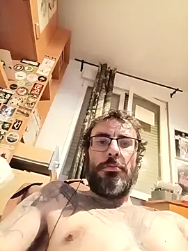 Snapshot of MrFumao chatting on 29, 4, 2026 MrFumao online show from 29, 4, 2026