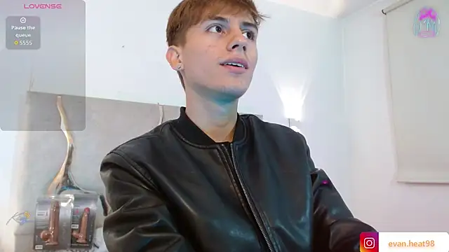 EVAN TAY online show from 7, 4, 2026