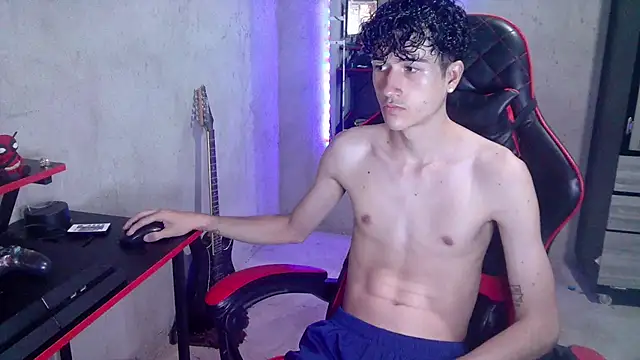 Snapshot of Johnny_cagee_ chatting on 14, 7, 2026 Johnny cagee online show from 14, 7, 2026