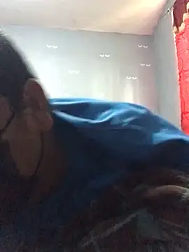 Snapshot of InstantPigweed chatting on 10, 4, 2026 InstantPigweed online show from 10, 4, 2026