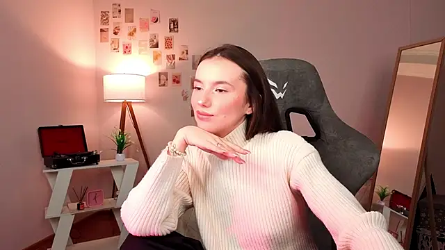 Snapshot of ssandralovin chatting on 4, 2, 2026 ssandralovin online show from 4, 2, 2026