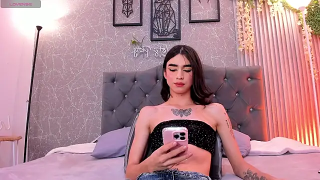 Snapshot of lana_gill1 chatting on 9, 5, 2026 lana gill1 online show from 9, 5, 2026