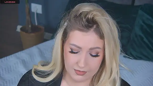 Snapshot of OndinaNoire chatting on 17, 3, 2026 OndinaNoire online show from 17, 3, 2026