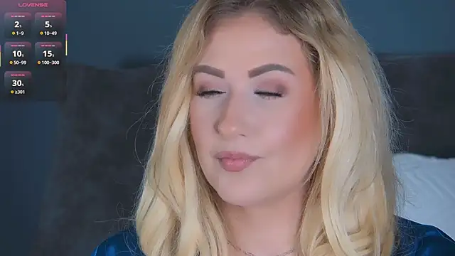 Snapshot of OndinaNoire chatting on 7, 4, 2026 OndinaNoire online show from 7, 4, 2026