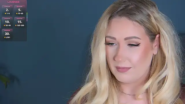 Snapshot of OndinaNoire chatting on 9, 4, 2026 OndinaNoire online show from 9, 4, 2026