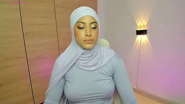 Snapshot of LAY_LA_ chatting on 16, 3, 2026 LAY LA online show from 16, 3, 2026