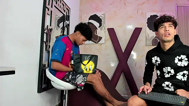 PRETTY COCK1 online show from 12, 4, 2026