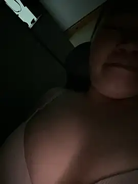 Snapshot of Puka2001 chatting on 15, 4, 2026 Puka2001 online show from 15, 4, 2026