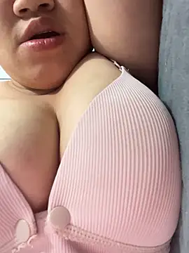 Snapshot of Puka2001 chatting on 28, 4, 2026 Puka2001 online show from 28, 4, 2026