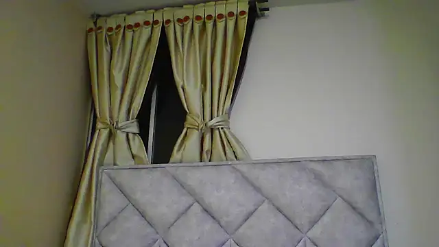 Snapshot of camila_star10 chatting on 22, 4, 2026 camila star10 online show from 22, 4, 2026