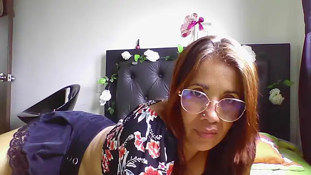 Snapshot of camila_star10 chatting on 19, 5, 2026 camila star10 online show from 19, 5, 2026