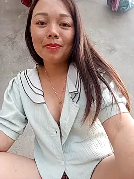 Snapshot of Rose-222 chatting on 4, 5, 2026 Rose-222 online show from 4, 5, 2026