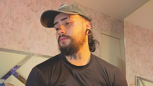 Snapshot of Benny_and_Mark chatting on 9, 4, 2026 Benny and Mark online show from 9, 4, 2026