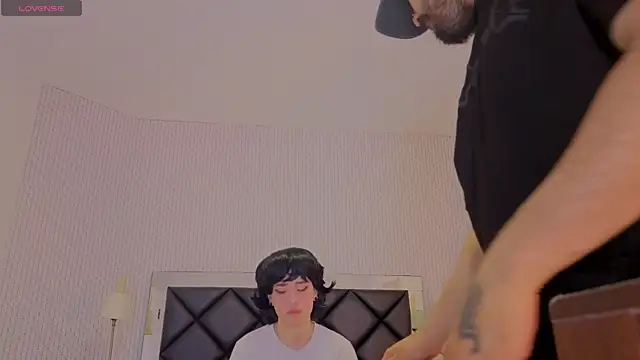 Snapshot of Benny_and_Mark chatting on 14, 4, 2026 Benny and Mark online show from 14, 4, 2026