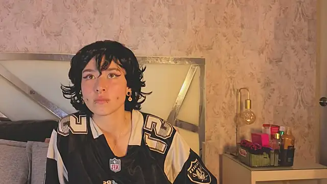 Snapshot of Benny_and_Mark chatting on 15, 4, 2026 Benny and Mark online show from 15, 4, 2026