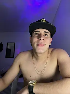 Snapshot of Maximuz1920 chatting on 20, 3, 2026 Maximuz1920 online show from 20, 3, 2026