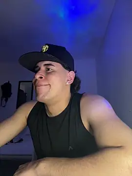 Snapshot of Maximuz1920 chatting on 31, 3, 2026 Maximuz1920 online show from 31, 3, 2026