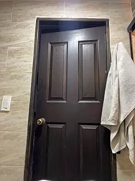 Snapshot of Maximuz1920 chatting on 8, 4, 2026 Maximuz1920 online show from 8, 4, 2026