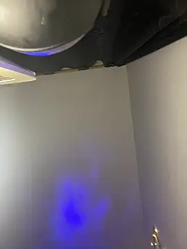 Snapshot of Maximuz1920 chatting on 13, 4, 2026 Maximuz1920 online show from 13, 4, 2026