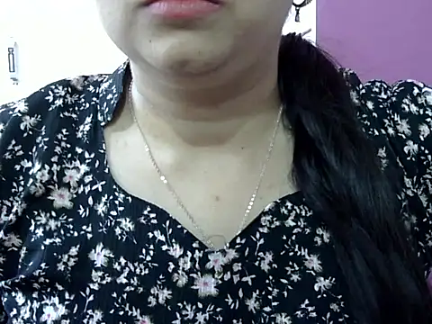 Snapshot of Cute_Aliyaa chatting on 25, 4, 2026 Cute Aliyaa online show from 25, 4, 2026