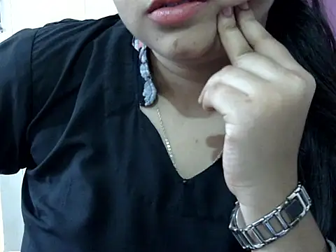 Snapshot of Cute_Aliyaa chatting on 26, 4, 2026 Cute Aliyaa online show from 26, 4, 2026