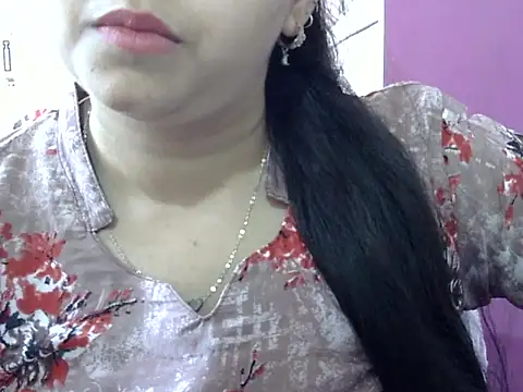 Snapshot of Cute_Aliyaa chatting on 30, 4, 2026 Cute Aliyaa online show from 30, 4, 2026